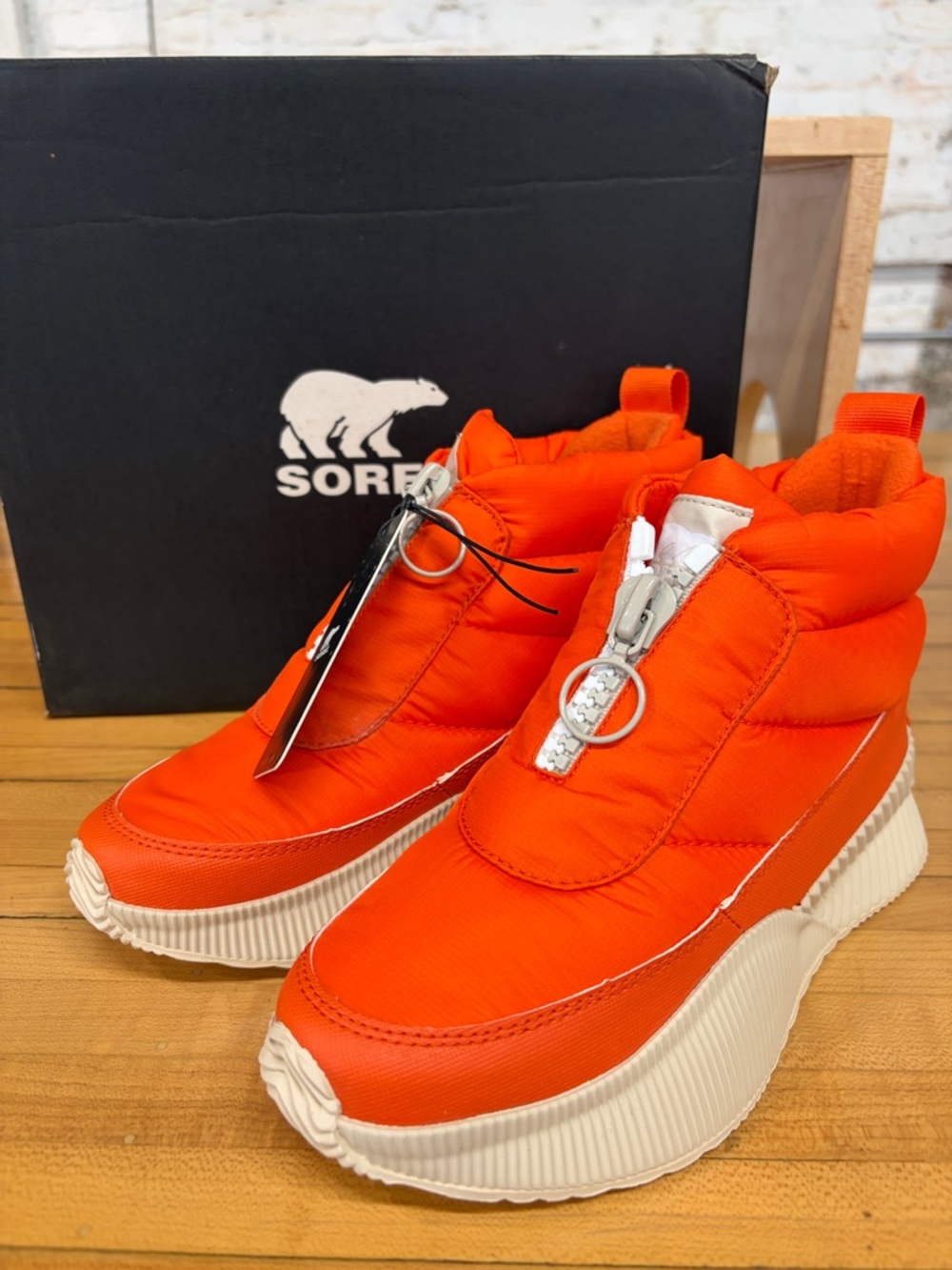 NWT Sorel Out N About bootis. NIB